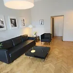 Main Market Square Aparthotel Krakau