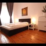 Main Market Square Aparthotel *