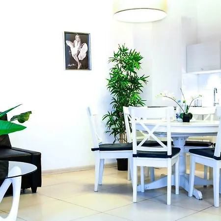 Main Market Square מלון דירות קרקוב