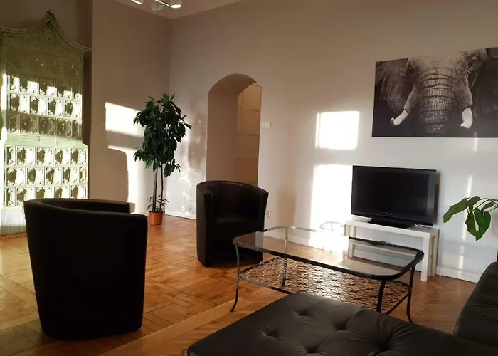 Main Market Square *