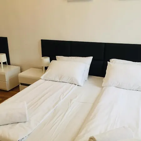 Main Market Square *