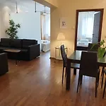 Main Market Square Aparthotel