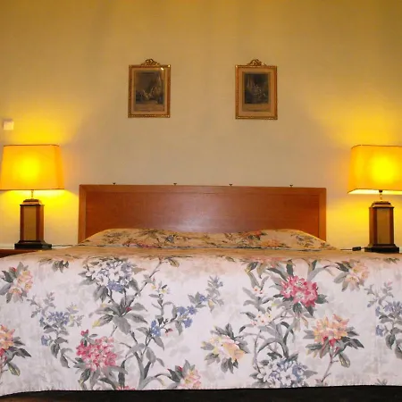 Main Market Square Hotel apartamentowy *